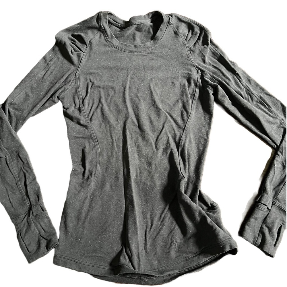 LULULEMON BLACK FULL LENGTH LONG SLEEVE T SHIRT SIZE 2